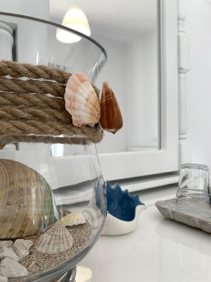 Las Nubes Rooms Himare Exteriör bild